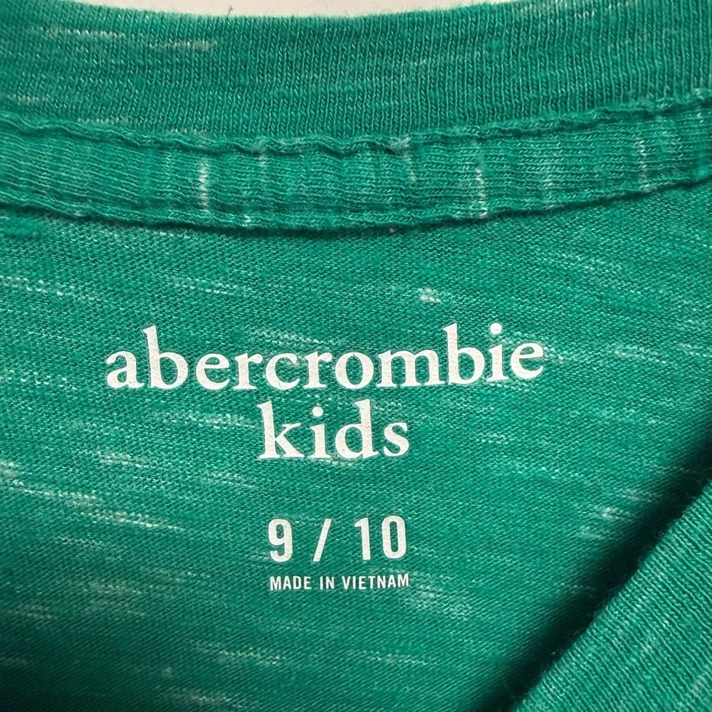 Abercrombie Kids Green Slub Knit Long Sleeve Pocket Tee Shirt Boys Size 9/10